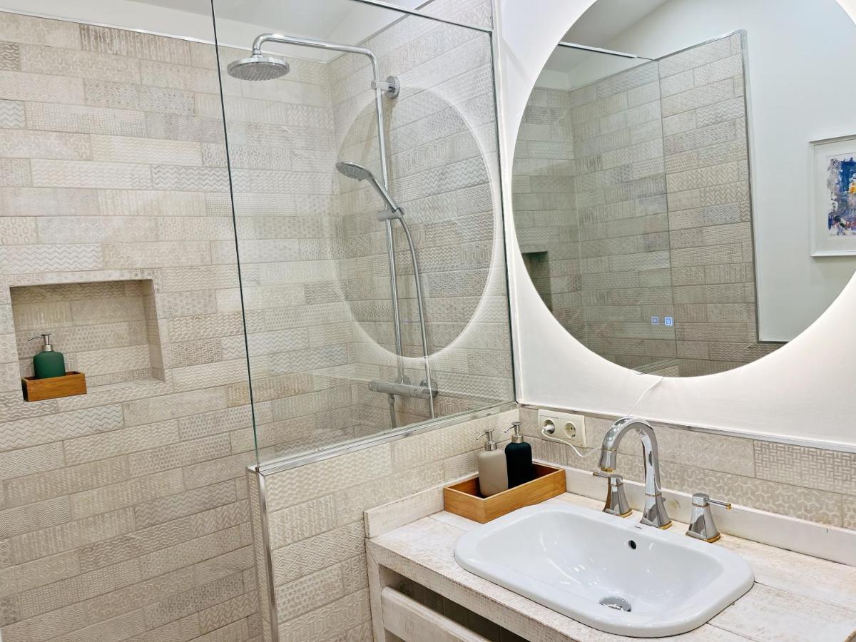 Cheerful Townhouse Center Sitges 5 Bedrooms Pool And Terrace Esterno foto